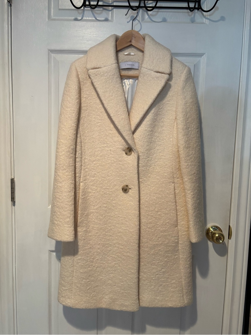 T Tahari Cream Single-Breasted Bouclé Pea Coat